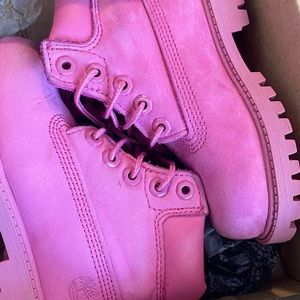 Pink timbs